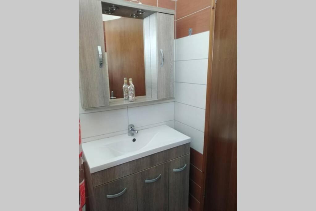 Vicky'S Apartment Near To The Airport Ολόκληρο Διαμέρισμα Antimachia Eksteriør billede